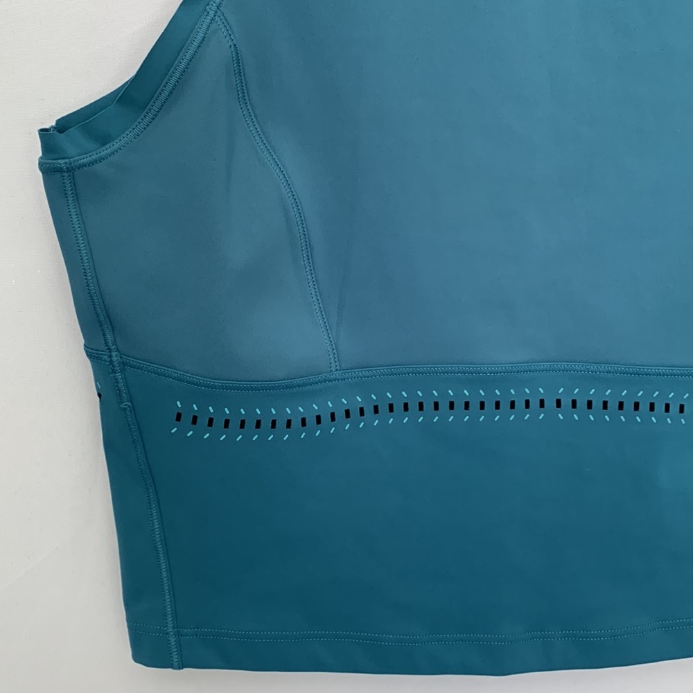 Athleta Levitate Tank Cropped Crew Neck Workout Yoga Borealis Green Large - Picture 8 of 14